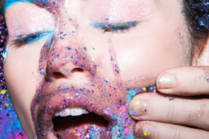 Miley Cyrus – 1 Sun