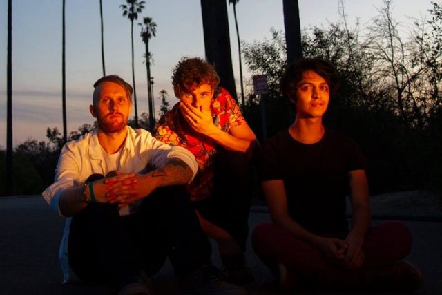 Trapdoor Social – Hold Me Down