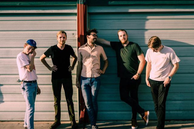 Mainland Break – I Give In