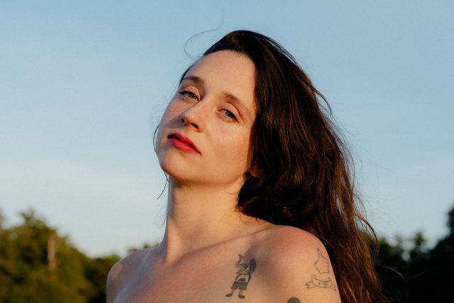 Waxahatchee – Fire