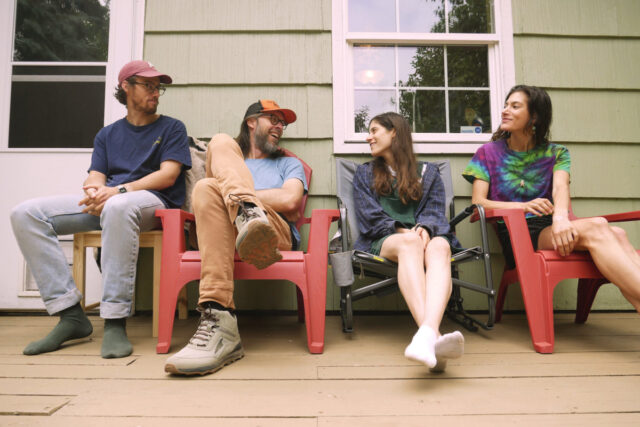 Slow Dress – Pressure To Party (Julia Jacklin Cover)