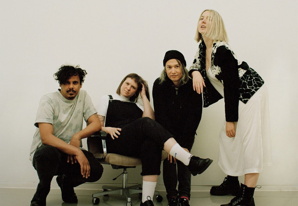 Laura Lee & the Jettes – Cloud Stripping