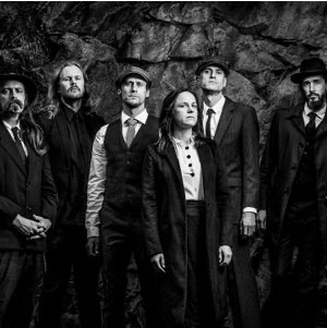 Divers – Sparkling Through The Sound That Set Them Free