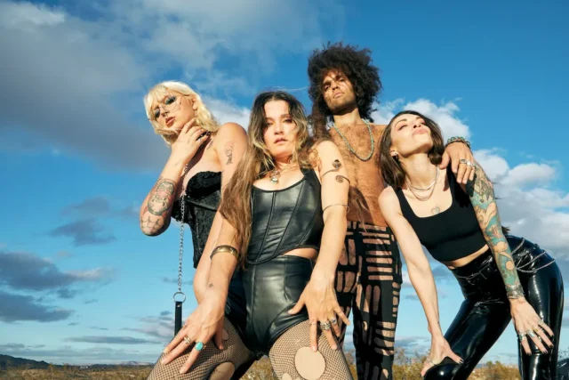 Lauren Ruth Ward – Slow Down / Pansexual