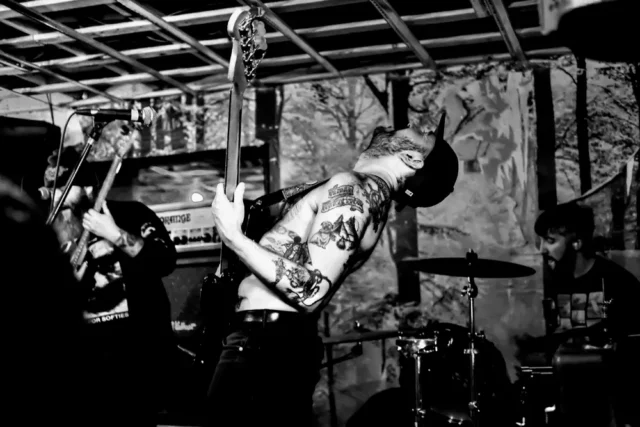 Human Missile Crisis – Snake In The Grass