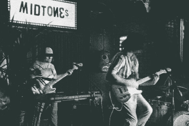 MIDTONES – The Shadow Moves