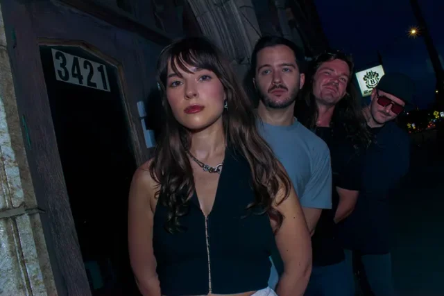 Poster Girl – Figure It Out