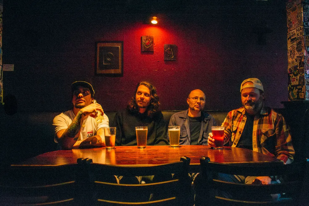 The Poor Luckies - Running the Street - We love that Sound - Music Mag