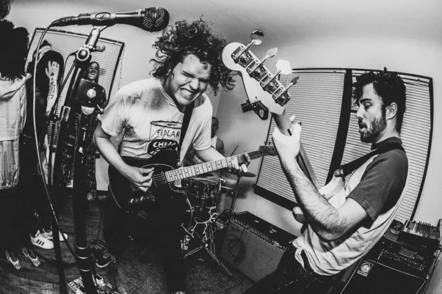 Los Gondos – Stop Calling Me