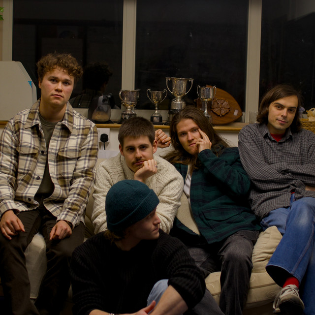 New Place - The Wall - We love that Sound