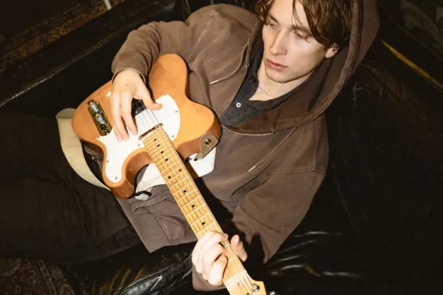 Deymond Nat – Mirror Lake