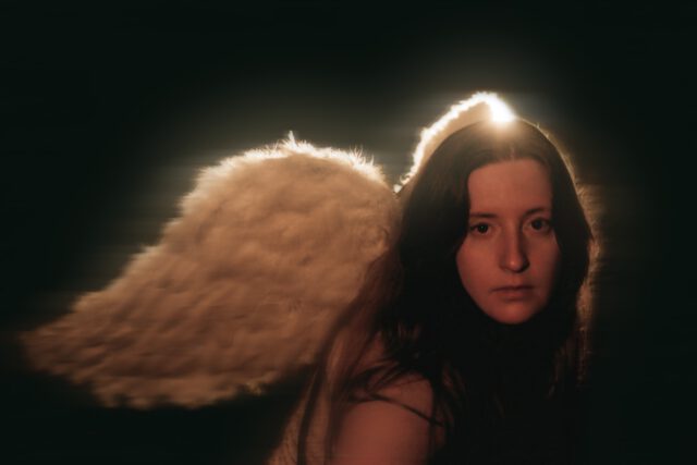 Odile Ohms – Don’t Give It Wings