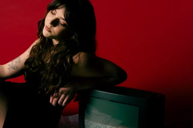 Stella Lovell – Get Away