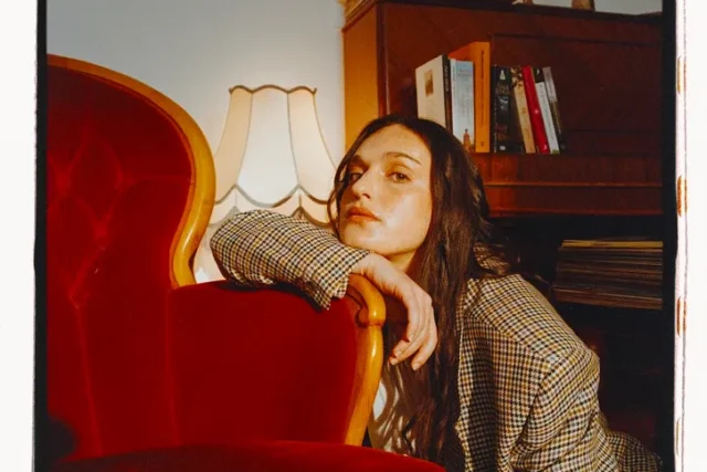 Daniella Binyamin – Rock n Roll