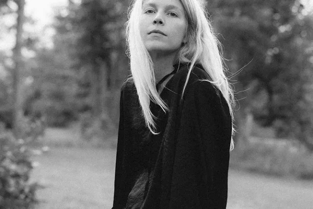 Shaina Hayes – Timid