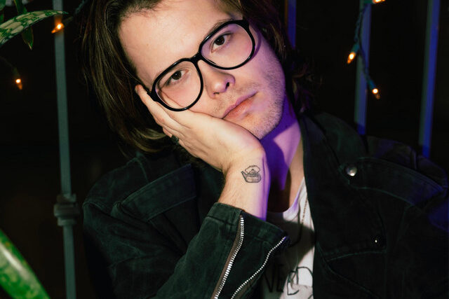 Riley Oak – Cigarettes a Diet Soda