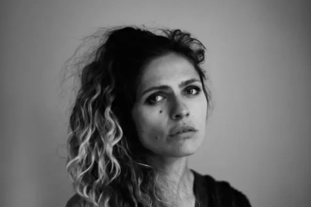 Sarah Bugar – Someone Else