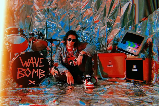 WAVEBOMB – Wake Up In The Sun