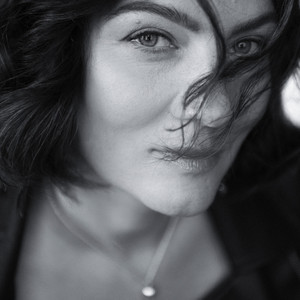 Olga Neff – Chasing Dawn