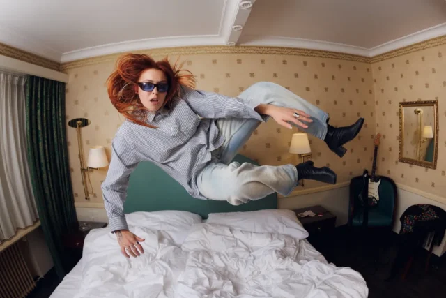 LEILA – Too Tired